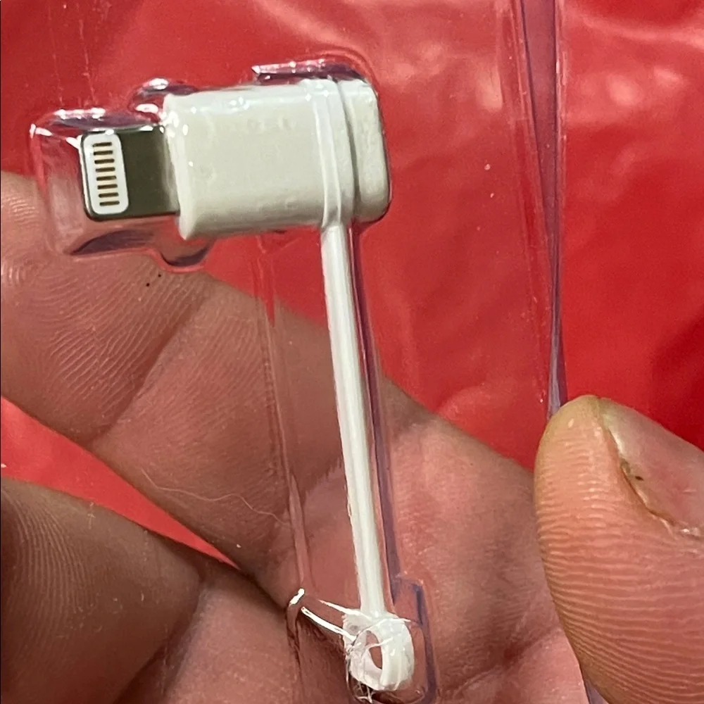 Rabbit Charger Micro USB-to-Lightning Tip - White
